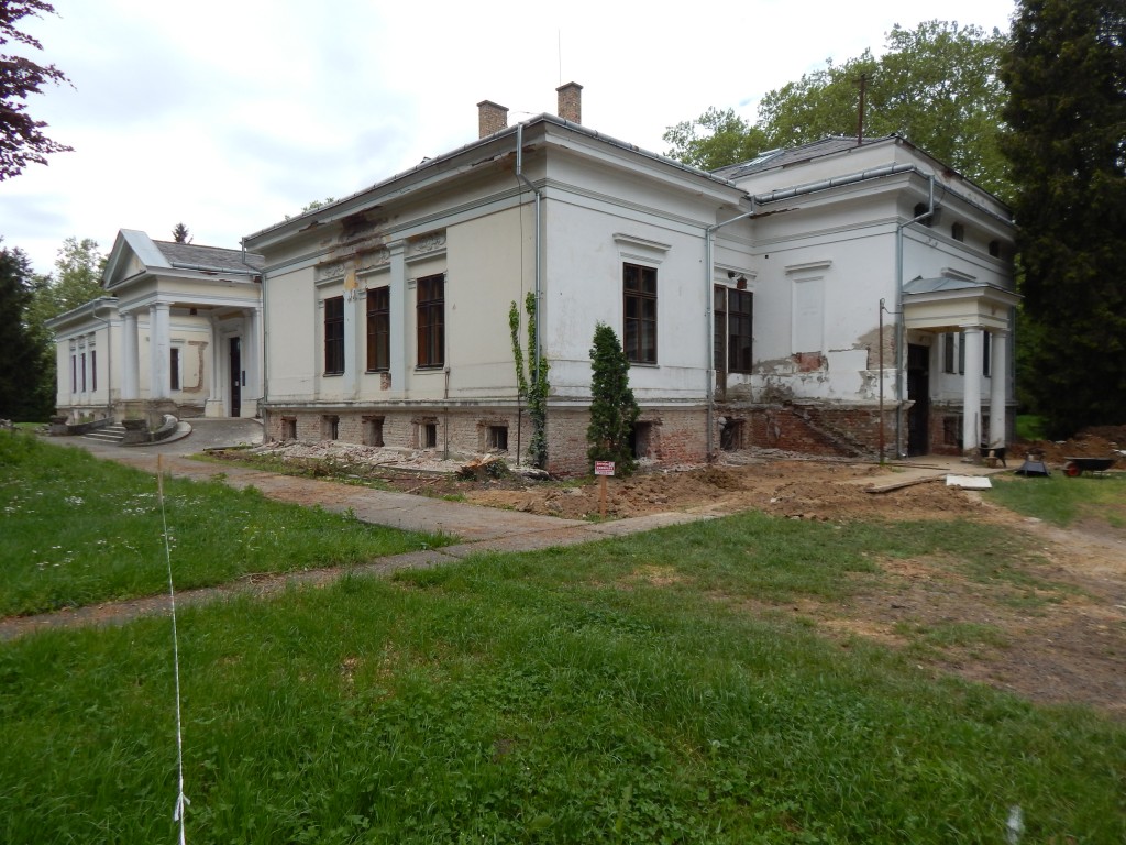 Bontás