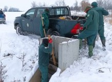 Vízvisszatartás / műtárgyzárás a HNPI saját vagyonkezelésű csatornáiban Borsóhalmán